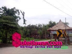 Pintu masuk kedung maor